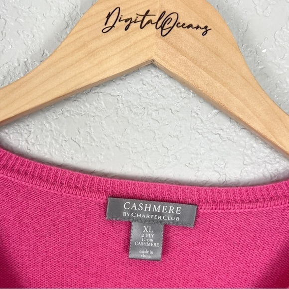 100% Cashmere V-Neck Bright Pink Sweater XL - Quiet Luxury, Soft, Cozy, Feminine - Picture 5 of 8